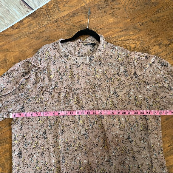 Shein plus curve blouse sheer ruffled flowy floral pattern button down back 4xlg - Picture 4 of 10